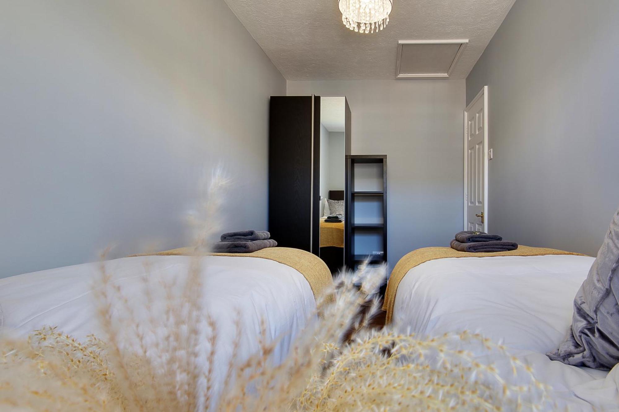 14 Oxford Mews - 5 Star Living For Up To 10 People Villa Southampton Eksteriør billede