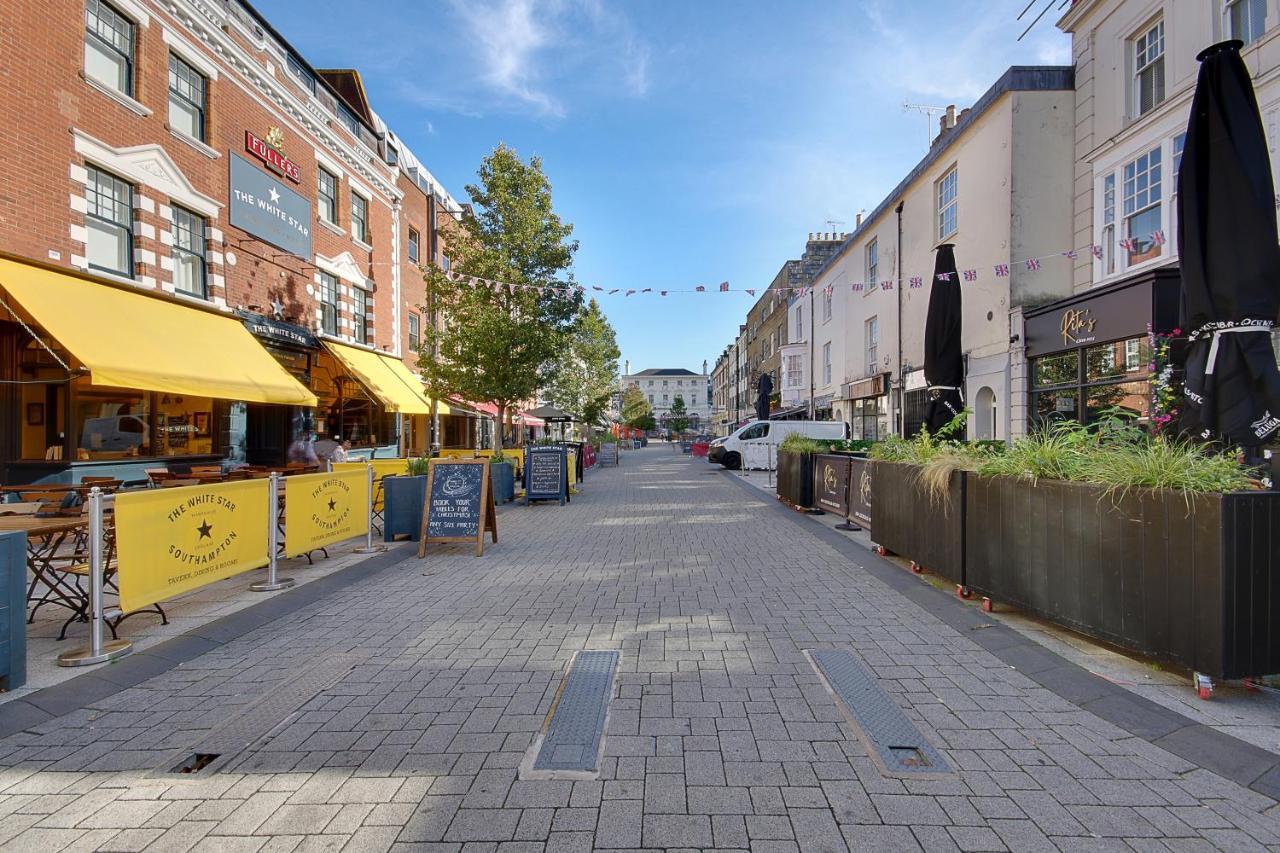 14 Oxford Mews - 5 Star Living For Up To 10 People Villa Southampton Eksteriør billede